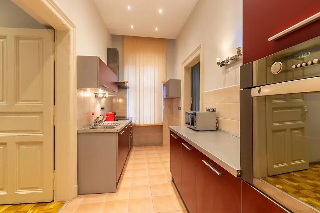 Bold Base Apartment Budapest
